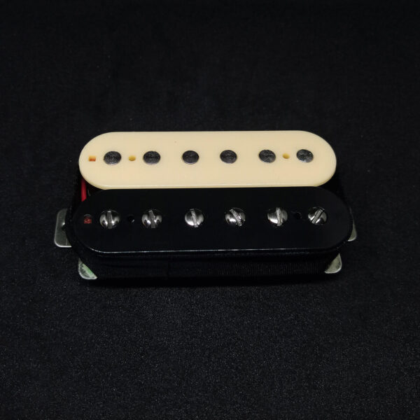 iuso humbucker reverse zebra manico